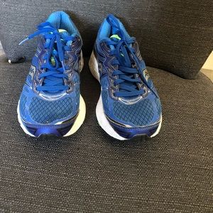 Saucony Everun shoes